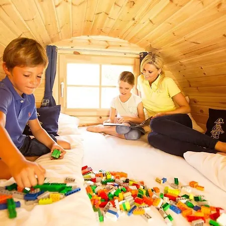 Legoland Wilderness Barrels & 3*