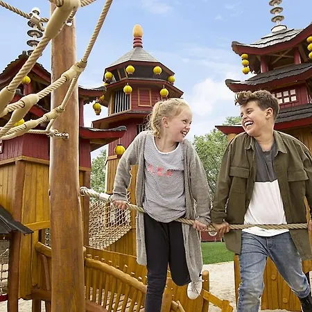 Legoland Wilderness Barrels & Hotel Billund